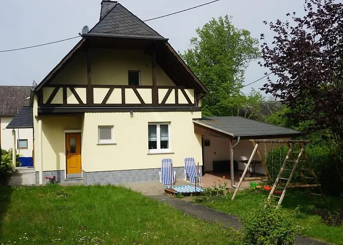 Elisabeth On The Loreley *