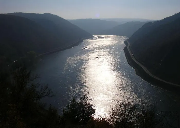 Elisabeth On The Loreley